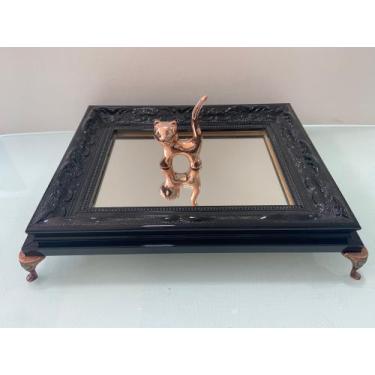 Imagem de bandeja de espelho com brinde moldura preta brilhante pé rose gold - M