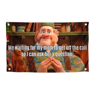 Imagem de Bandeira meme de poliéster de 9,5 x 1,8 m com citação "Me Waiting for My Mom To Get Off The Call" com quatro ilhós de latão - Bandeiras engraçadas de poliéster para decoração de parede quarto - faixa
