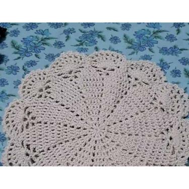 Imagem de toalhinha de crochê / centro de mesa de crochê / Sousplat em crochê /Decoração Casa, sala, cozinha