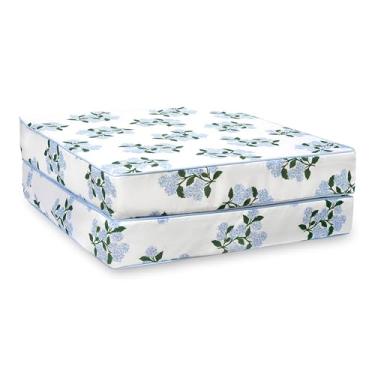 Imagem de Hofdeco Premium Conjunto de 2 capas de almofada de assento para ambientes internos e externos, 61 x 61 cm x 10 cm, repelente de água para quintal, sofá, estampa azul bebê flor de hortênsia