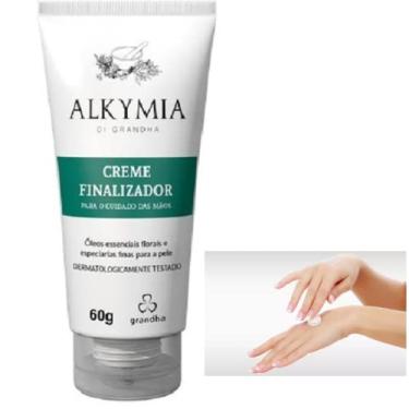 Imagem de Creme Finalizador Para as Mãos 60 g O Creme Finalizador para o cuidado das mãos de Alkymia di Grandha foi delicadamente formulado com óleos essenciais de gerânio, lavanda francesa e pimenta rosa, carreados por óleos vegetais de rosa mosqueta, avelã e amêndoas, especiais para o cuidado e renovação da