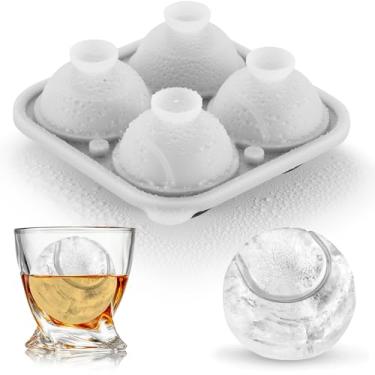 Imagem de ACOOKEE Molde de bola de gelo para presentes de tênis, molde de cubo de gelo redondo grande de 5,6 cm para coquetéis, uísque, bourbon, formas divertidas, molde de cubo de gelo grande para presentes de