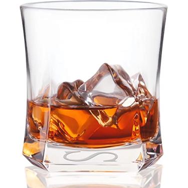 Imagem de Copos de uísque personalizados na parte inferior monograma gravado 293 g Copos de coquetel de rochas à moda antiga para Scotch Bourbon, presente de uísque personalizado para homens pai marido-(letra P)