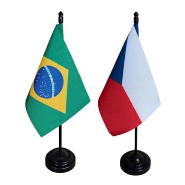 Imagem de Kit Bandeira de Mesa Brasil e República Tcheca, 26cm Altura, 18x11cm Bandeiras, Multicolorido, Oxford, Base Plástica, para Escritório, Eventos, Decoração
