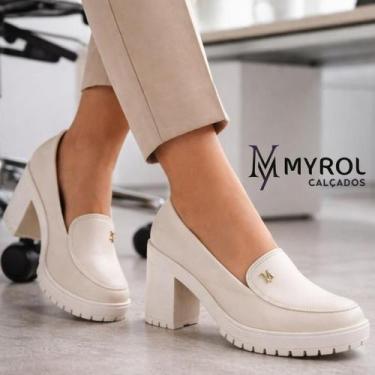 Imagem de Mocassim Feminino Oxford Salto Alto Com Metal Off White - Myrol Outlet