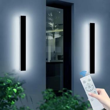Imagem de Pacote com 2 luminárias de parede externas, arandela de parede moderna de 99,8 cm, IP65 à prova d'água regulável 3000K-6000K com controle remoto, iluminação externa de varanda para cerca, pátio