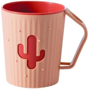 Imagem de Xícara de café, copo de água, xícara de chá