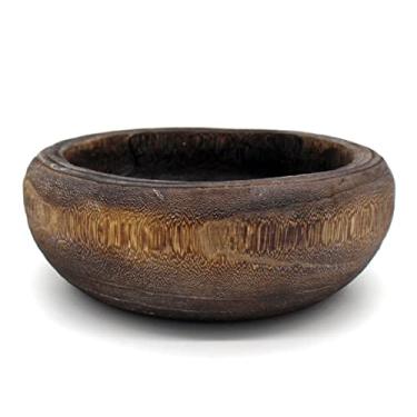 Imagem de CVHOMEDECO. Primitives Tigela de madeira maciça funcional e colecionável vintage redonda esculpida à mão tigela de madeira rústica Treenware Obras de arte para servir nozes lanches frutas ou decoração de destaque, 22 cm