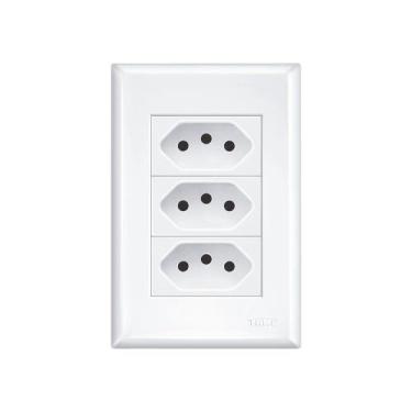 Imagem de Tomada Tripla Fame Evidence 2P+T 10A com Placa 4x2, Branco