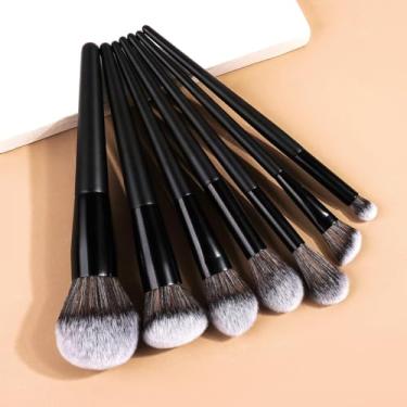 Imagem de 7 pincéis de maquiagem de precisão com cabo de madeira com pelos sintéticos macios para uma mistura perfeita de maquiagem (preto)