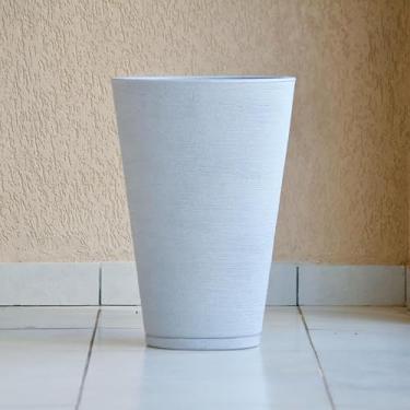 Imagem de Vaso de Plantas Grande Alto Largo Coluna Cone Redonda 59x40 com Prato Textura Jardim em Polietileno (Cinza)