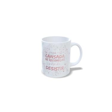 Imagem de Caneca Decorativa em Cerâmica com Flores Cor de Rosa e Verde, Frase Motivacional em Português, Design Floral, 325ml (d)