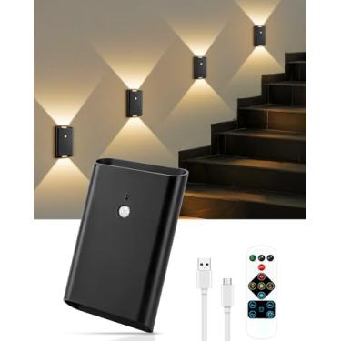 Imagem de Arandela de parede com sensor de movimento recarregável, 1 pacote, 5000 mAh, luz de parede sem fio, operada por bateria interna, 3 cores para cima/para baixo, luz noturna magnética com controle remoto