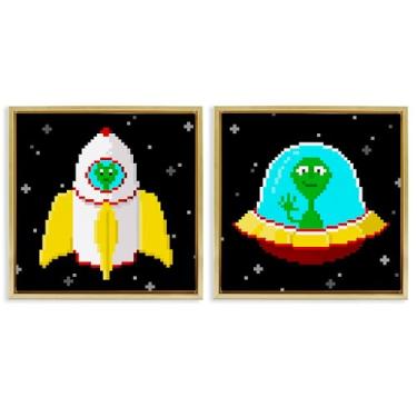 Imagem de Stupell Industries Conjunto de arte de parede em tela emoldurada Pixel Alien Spaceships 2 peças Gold Floater por June Erica Vess, 25 x 25