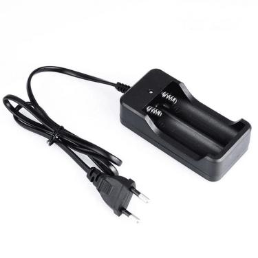 Imagem de Carregador Bivolt Luatek LPJA02LUA p/ Baterias 18650 - Preto