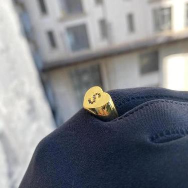 Imagem de Dedeira de Ouro 24K Letra em Zircônia Colorida Anel Feminino Banhado -