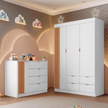 Imagem de Quarto de Bebê com Roupeiro e Cômoda Sapateira Ayla Branco Acetinado P