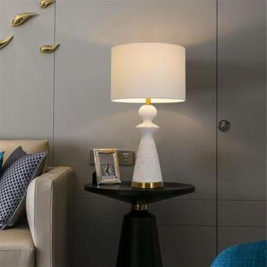 Imagem de Luxo Contemporâneo Lâmpada de Mesa LED Criatividade Americana Sala de Estar Quarto Estudo Villa Hotel Cama Mesa Luz (Estilo 209)