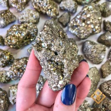 Imagem de Pirita Bruta 4cm Pedra do Dinheiro Riqueza  Prosperidade - New Infinit