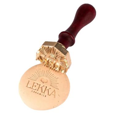 Imagem de Carimbo de argila personalizado com seu design exclusivo carimbo de cerâmica de latão removível para cerâmica, sabão e assinatura de cera (5 cm)