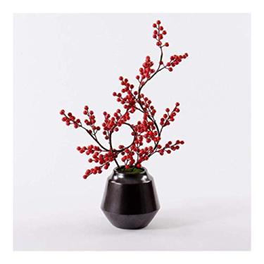 Imagem de LMJYU Flores artificiais vermelhas artificiais com vaso preto, arranjo de flores artificiais de baga vermelha, flor artificial para decoração de mesa de banquete de casamento