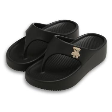 Imagem de Chinelo Sandália Feminina Nuvem 100% EVA – Leve, Macio e Confortável, Solado Antiderrapante, Pingente Ursinho – Cores: Preto, Rosa, Creme – Numeração 35 ao 40 (Preto, BR, Adulto, Numérico, 40)