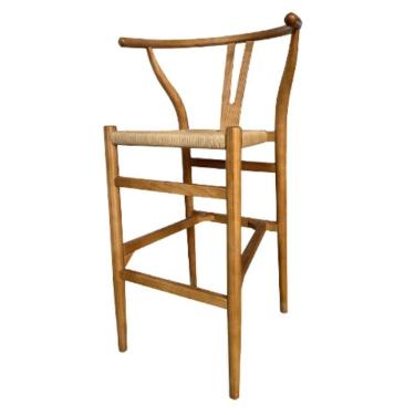 Imagem de Banqueta Valentina Wishbone Rivatti Em Madeira Clara De Olmo Com Assento Tramado Em Corda Natural