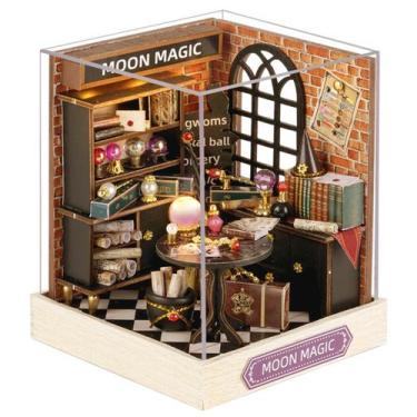 Imagem de Kit de casa DIY Dollhouse Kisoy Moon Magic com móveis e acessórios.