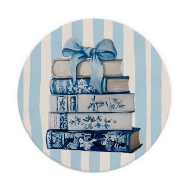 Imagem de TFKFJLF Presentes para amantes de livros, mouse pads de laço azul claro para trabalho, pequenos tapetes de mouse redondos para mesa, presentes para leitores de livros femininos, acessórios de mesa de