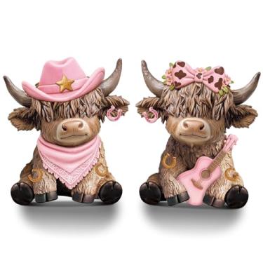 Imagem de Wesiti 2 peças de estatuetas de vaca vaqueira Highland, estátuas de vaca de resina de fazenda ocidental com chapéu de cowboy rosa, guitarra e arco, enfeites de presentes fofos para amantes de bezerro