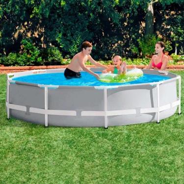 Imagem de Genérico Piscina Estrutural Armação 4.485 Litros com Filtro + Capa (110 Volts) - Retangular, Cinza, 76 cm x 305 cm, Uso Recreativo