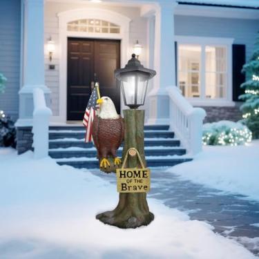 Imagem de GENANY Estátua solar de águia ao ar livre