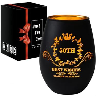 Imagem de YUHANOER Taças de vinho vintage gravadas, presentes de aniversário de 50 anos para mulheres e homens, ideia de presentes para mãe, pai, amigos, colegas de trabalho, decorações de aniversário de 50