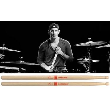 Imagem de Baqueta Promark Signature Matt Halpern 2B Clássica TXMHW Lacquered Hickory com resina na madeira