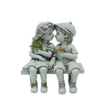 Imagem de Estátua em resina, banco sentado para menino e menina, jardim romântic