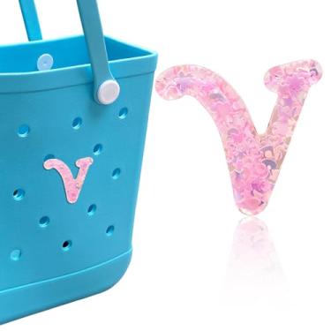 Imagem de HLUWA Berloques de letras para bolsa Bogg, alfabeto itálico rosa lantejoulas acessórios para Bogg e Simply Southern Bag, pingente de letras decorativas para bolsa de praia (V)