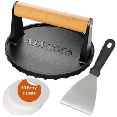 Imagem de Alvexa Kit de prensa de hambúrguer Smash – Prensa redonda de ferro fundido de 17,4 cm (0,9 kg) com cabo de madeira, espátula de hambúrguer e 50 papéis de hambúrguer – Prensa de hambúrguer resistente