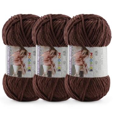 Imagem de 3 fios grossos de 100 g para crochê e tricô – Fio super volumoso de chenille de pelúcia fácil de usar 393 m - Fio de veludo ultramacio para bebês para iniciantes e projetos amigurumi, café escuro