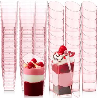 Imagem de Nuogo 100 peças de mini copos de sobremesa com colheres 85 g copos quadrados de plástico para aperitivos de 70,9 g copo de tiro parfait redondo inclinado pequeno copo de pudim de mousse transparente