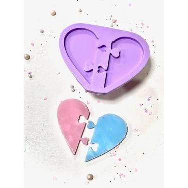 Imagem de Confeitaria dos Moldes, R214 Molde de silicone coração 2 partes chaveiro resina