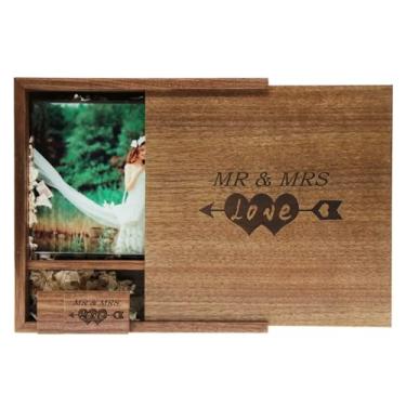 Imagem de LXSINO Pen drive USB 3.0 de madeira com design Sr. e Sra. Gravado a laser - Cartão de memória USB 3.0 de madeira de 32 GB com caixa de madeira para fotografia (170 170 35 mm) para noiva, noivo