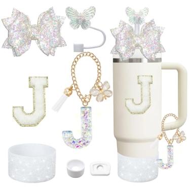 Imagem de Liangang Conjunto De 7 Acessórios Para Copos Brancos Stanley 30 Oz E 40 Oz, Incluindo Capa Protetora, Tampa Antiderramamento, Canudo Borboleta, Adesivo Com Letras, Pingentes Letras (Branco J)