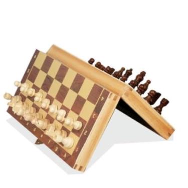 Imagem de Jogo de Tabuleiro 3 em 1: Xadrez, Gamão e Damas, Tabuleiro de Madeira e peças de plastico 24cm Dobrável, Magnético