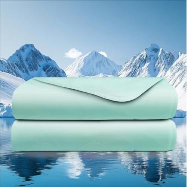 Imagem de Cobertor refrescante, tamanho queen refrescante – Colcha leve de verão para pessoas com sono quente, roupa de cama hipoalergênica e respirável para cama, sofá ou viagem, edredom queen verde (228,6 cm