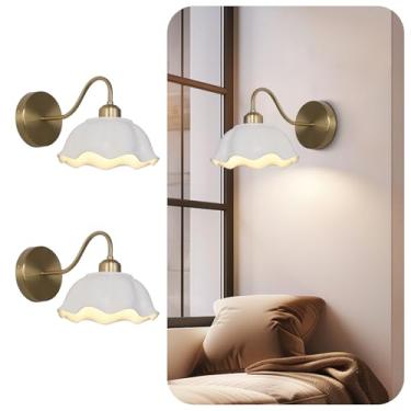 Imagem de Magiroz Arandelas de parede douradas conjunto de duas luzes de parede industriais vintage modernas arandelas de fazenda iluminação de parede interna com abajur de vidro branco lâmpada de parede de