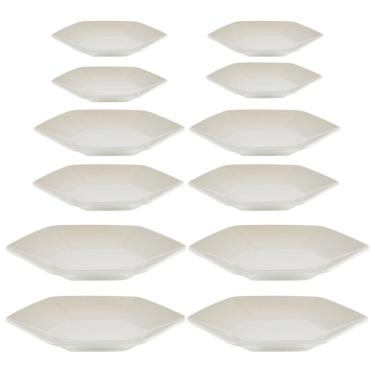 Imagem de KIT LE CREUSET 12 PRATOS HEXAGON EM CERÂMICA 16 21 E 26CM MERINGUE