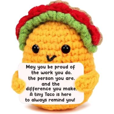 Imagem de Taco de crochê positivo feito à mão - apoio emocional edificante com mensagem encorajadora - presente de promoção de formatura para amigos, colegas de trabalho, professores, estudantes