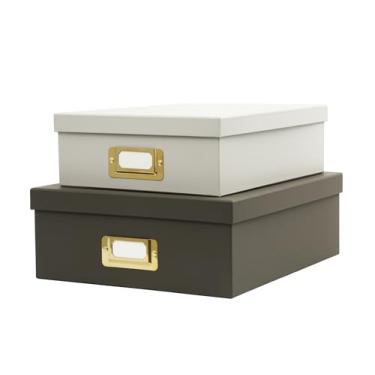 Imagem de MIZFRUZZY Caixas de armazenamento decorativas de 2 peças com tampas, cinza rico e macio, organizador de arquivos de papelão resistente e porta-etiquetas de metal, caixas empilháveis de armazenamento