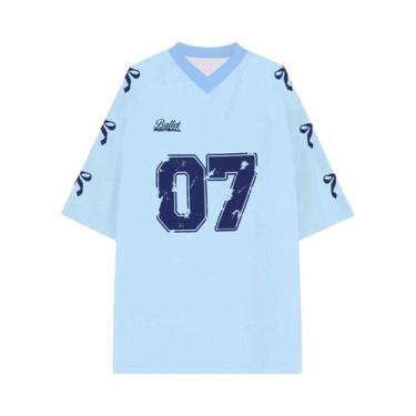 Imagem de Camiseta Feminina Oversized com Decote V - Manga Curta e Estampa de Le