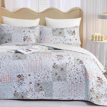 Imagem de Nanko Conjunto de colcha de retalhos quee tamanho casal 3 peças, colcha floral verde sálvia bege rosa vermelho, colchas macias e leves, conjuntos de cama com edredom acolchoado chique para mulheres e